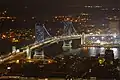 De Ben Franklin Bridge in de nacht