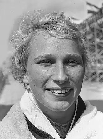 Albertha (Bep) Weeteling (Zaandam, 28 december 1946) is een voormalig topzwemster op de rug- en de vrije slag, die namens Nederland tweemaal deelnam aan de Olympische Spelen