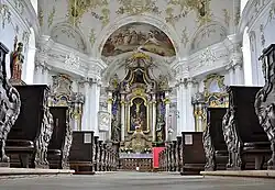 Interieur van de Heilig-Kreuz-Kirche (Berbling)