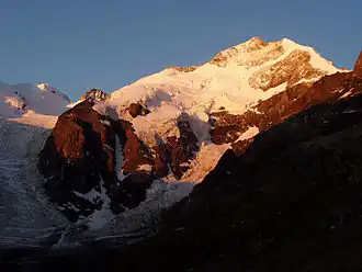 Piz Bernina vanuit Val Morteratsch