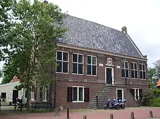 Het oude raadhuis (uit 1652) van de voormalige gemeente Ransdorp.