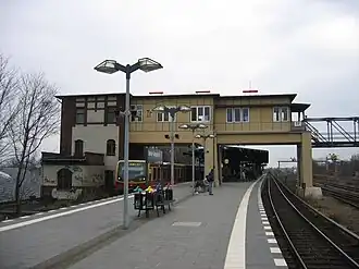 S-Bahnstation Tempelhof met seinhuis
