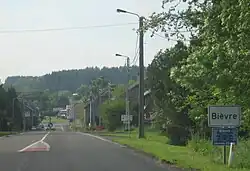 Bièvre-centrum, begin van de bebouwde kom
