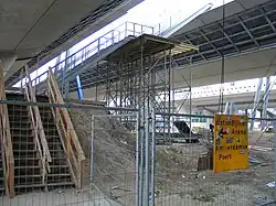 Stationshal richting buitenkant viaduct (2005)