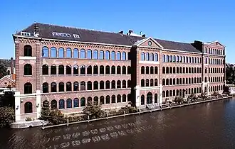 Diamantslijperij Boas vanaf de Uilenburgergracht