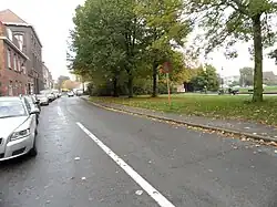 De Boninvest, gezien van bij de hoek met de Gentpoortstraat