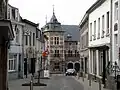 Papenstraat met stadhuis