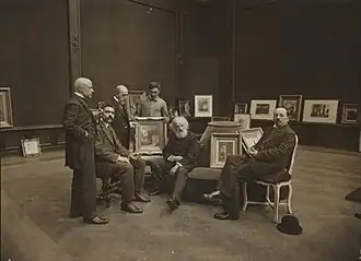 Ter Meulen (2e van rechts, met witte baard, 1917)