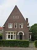 Eenlaagse woning met zadeldak