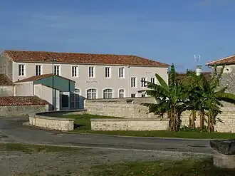 Gemeentehuis en feestzaal