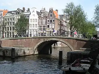 Brug 44 over de Leidsegracht in 2011.