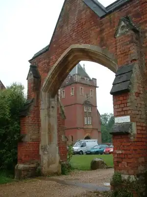 Poort en noordelijke toren