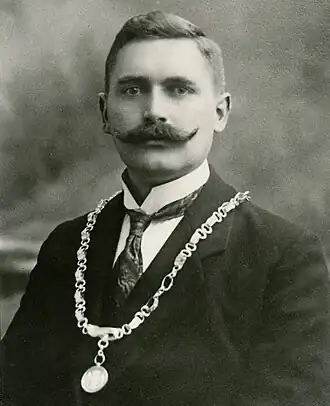 Burgemeester F. Tjaberings