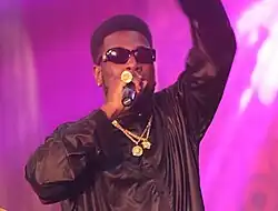 Burna Boy tijdens een optreden in Ghana in 2014