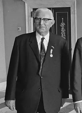 Raedts kreeg in 1970 de Zilveren Anjer