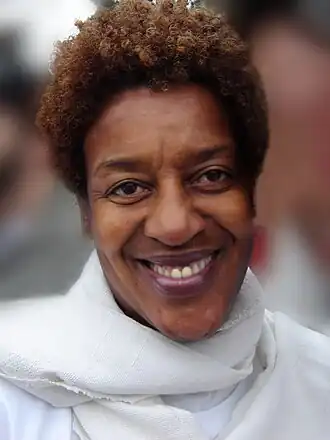 CCH Pounder (2007)