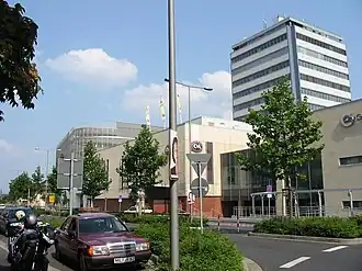 City Galerie gezien vanaf de Elisenstrasse, aan de linkerkant de parkeergarage (2005)