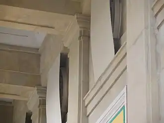 Symbolen afgedekt met plaatmateriaal