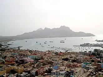 Uitzicht over het centrum van Mindelo