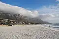 Het strand van Camps Bay