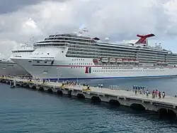 De Carnival Legend bij Cozumel