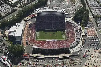 Het Carter-Finley Stadium vanuit de lucht.