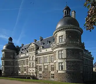 Kasteel van Serrant (gebouwd 1539)