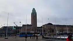 Het station vanaf het stationsplein