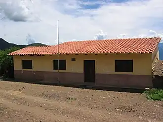 Het schoolgebouw van La Higuera, nu het museum over Che Guevara - Museo Comunal "La Higuera"(Foto:2003)