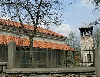 Een kerk in Tsjelopetsj