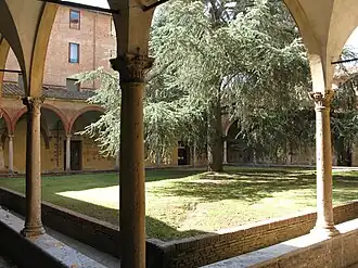 Chiostro del Complesso di San Francesco, faculteit Economie, politieke wetenschappen en statistiek