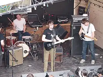 Cloud Nothings live