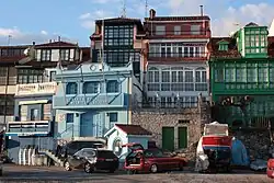 Typische gebouwen van Luanco