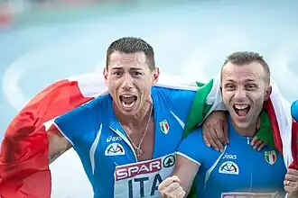Di Gregorio (rechts) is blij met de zilveren medaille op de 4 x 100 m tijdens de EK in 2010, Barcelona