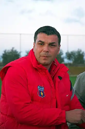 Olăroiu in 2007 als trainer van Steaua Boekarest