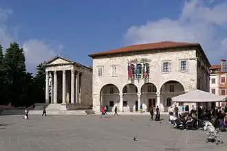 Stadhuis van Pula, voltooid 1296