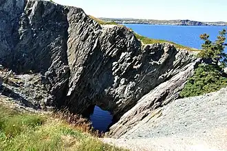 Burnt Head Arch, een natuurlijke boog in het noordwesten van Cupids
