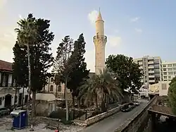 De moskee naast het kasteel