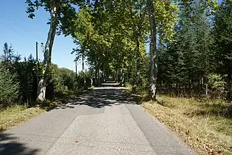 De D9F boven Boulogne-sur-Gesse in noordelijke richting