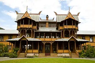 Het imposante hotel van Dalen