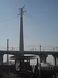 257 meter hoge betonmast van een oversteek over de rivier de Yangtze