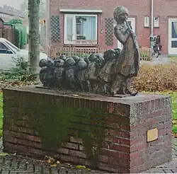 Het beeld De Rattenvanger van Hamelen, Hellevoetsluis 1962