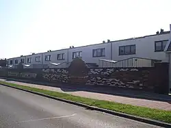 Muurmozaïek bij Rooie buurt, aan de Industrieweg, Katwijk