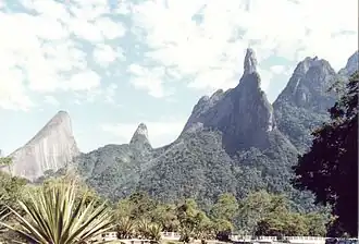 Uitzicht op Dedo de Deus