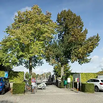 Toegang tot de begraafplaats