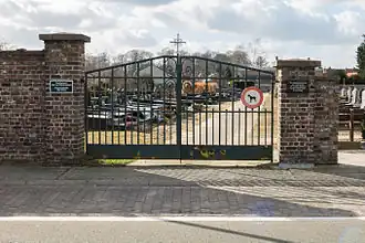 Toegang tot de begraafplaats