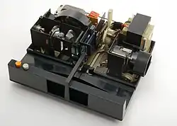 Binnenwerk van een gewone diaprojector