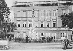 hekwerk rond het Dicks-Lentz-monument (1903), Luxemburg-Stad