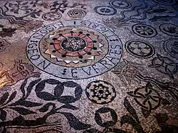 Mozaïek van de 4 stromen in het Aards paradijs (Die), symbool van het bisdom Valence