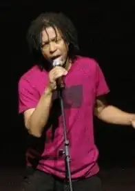 Djavan tijdens een optreden in Santiago, Chili, 18 mei 2008